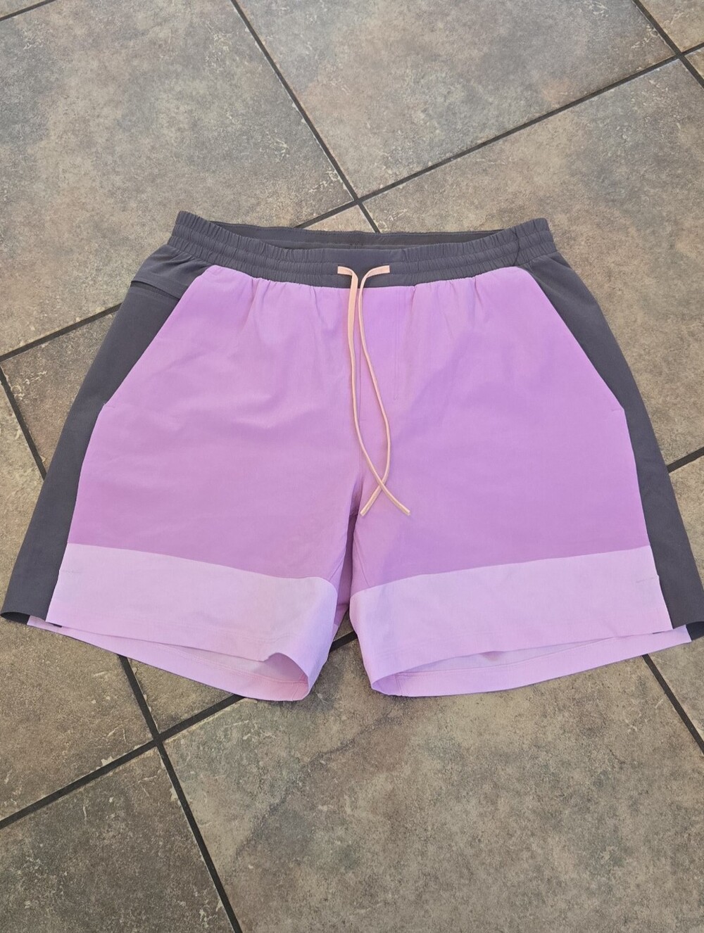 Lululemon Pool Short 7" Swim Trunks - Size Large - Dahlia Mauve/Charged Indigo